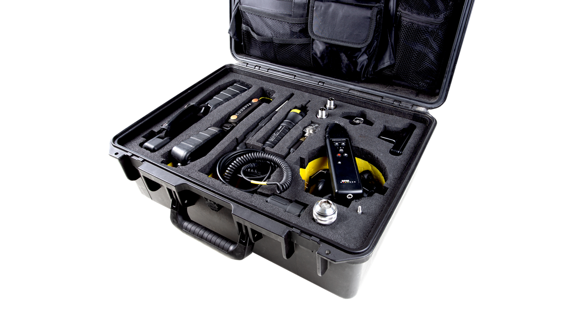Carrying case CAS25, including portable instruments and accessories